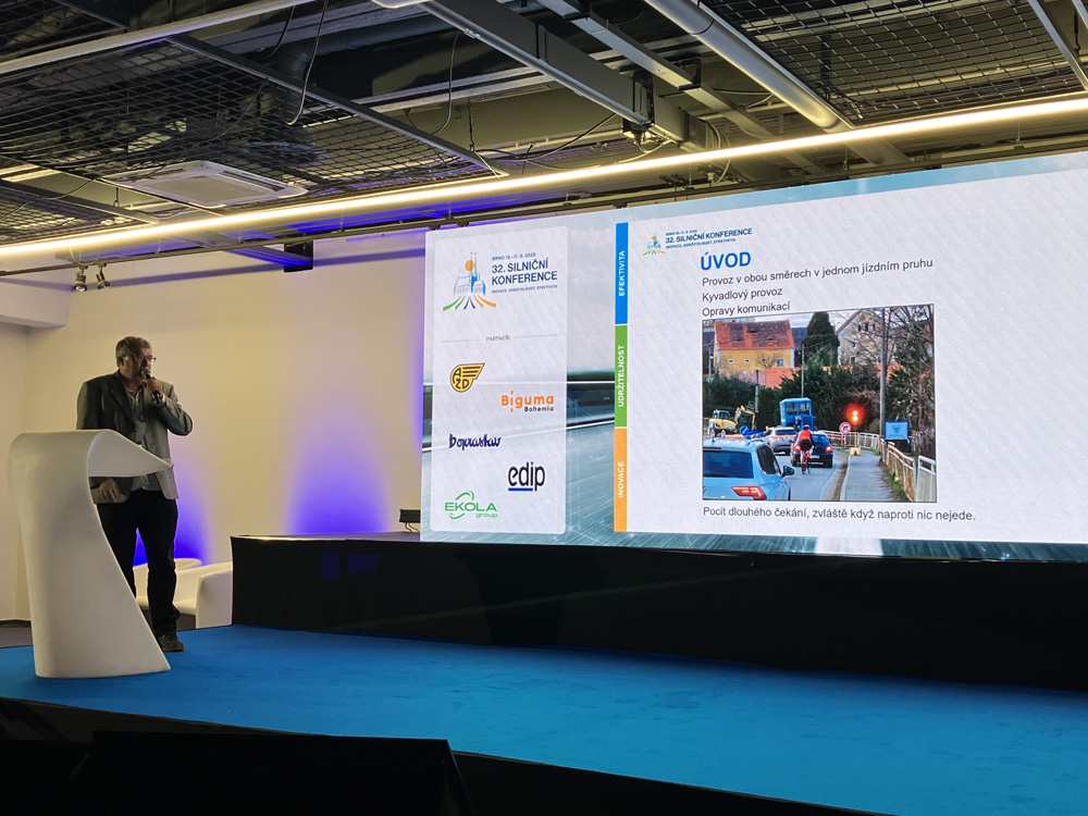 2025-10-05-edip-na-silnicni-konferenci-2025-1-68e658460bec5.jpg